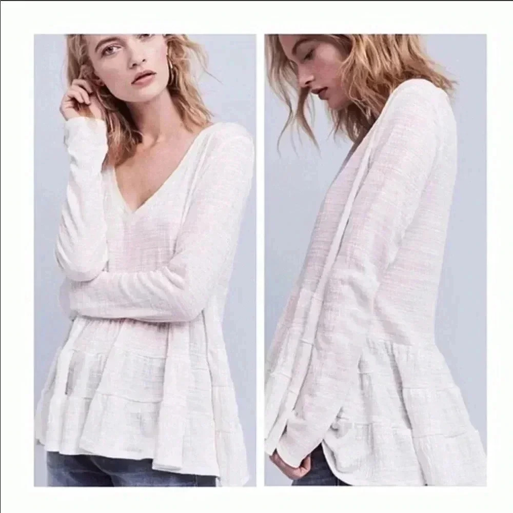 Deletta Anthropologie • Cream Tiered Thea Ruffle Top S​​